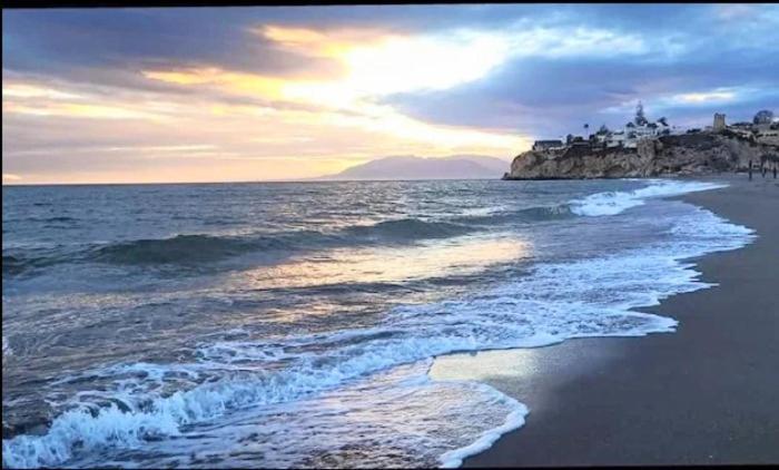 Playa Beach Malaga 3Habts Dobles, Cocina Familiar, Apartamento Completo La Cala Del Moral Εξωτερικό φωτογραφία